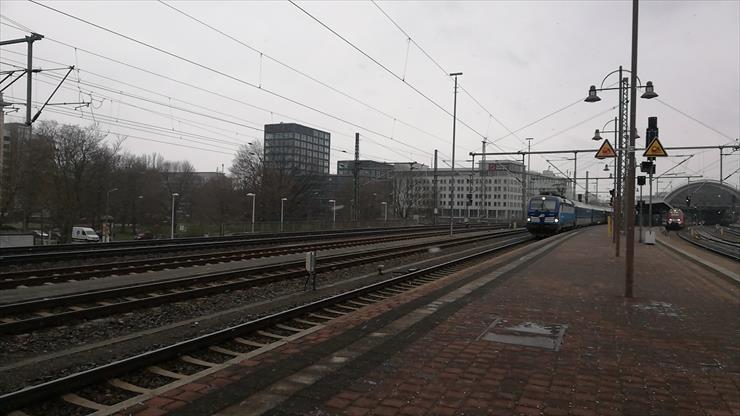 DB - Dresden Hbf 1.jpg